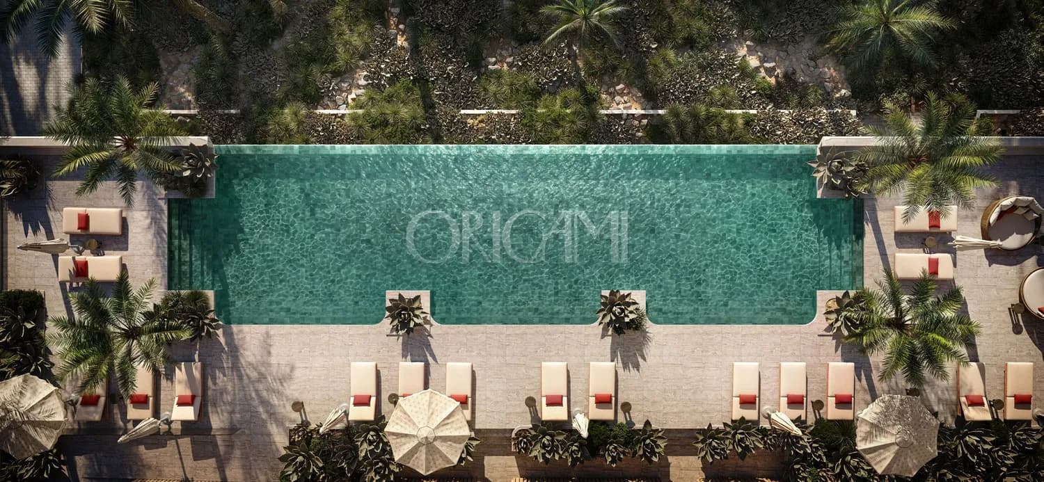 Resort-style Infinity Pool