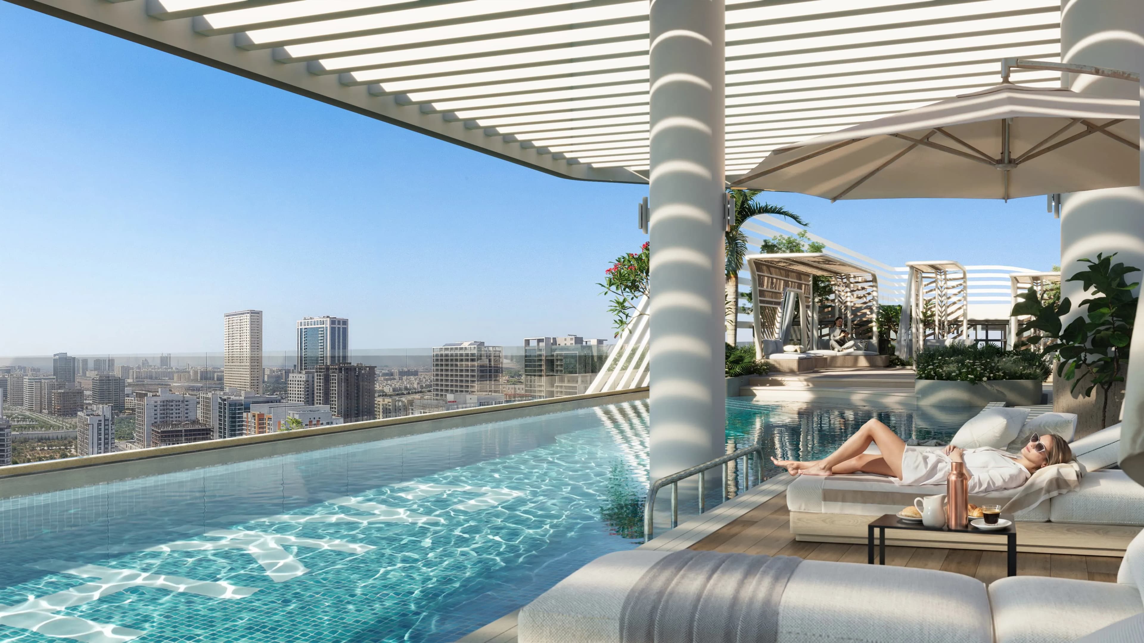 Infinity Pool & Pool Deck
