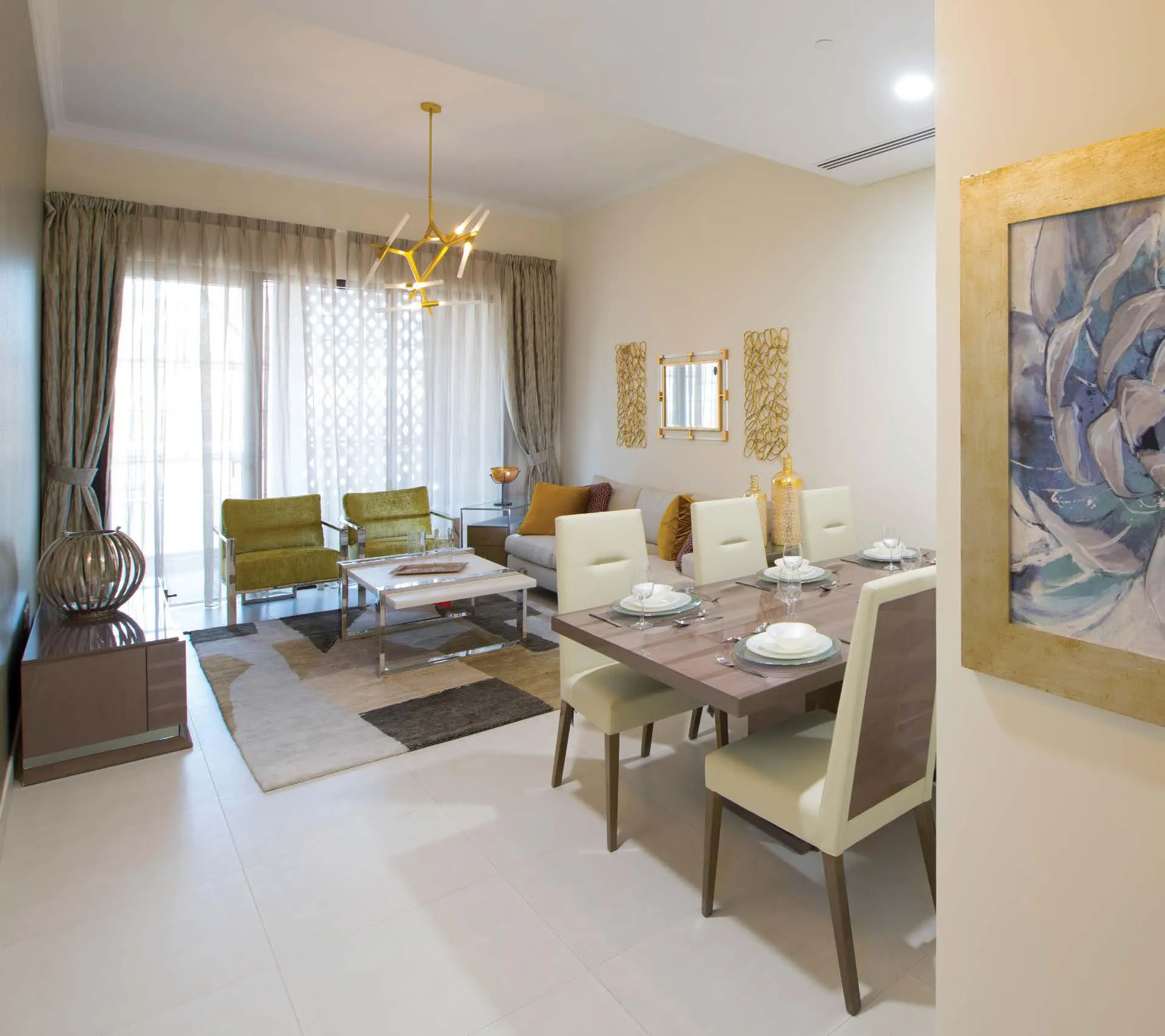 Janayen Avenue interior