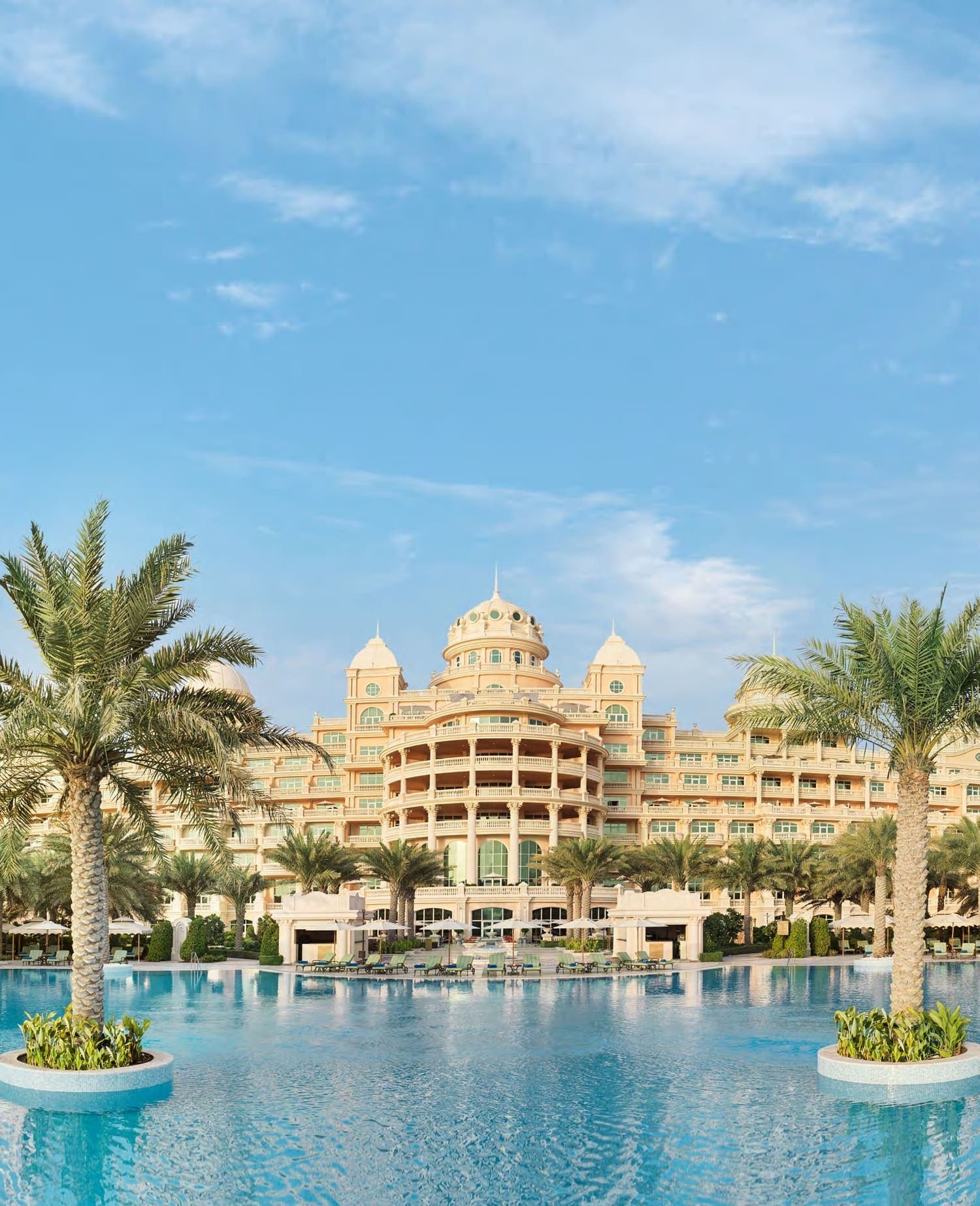 Raffles The Palm Dubai architecture