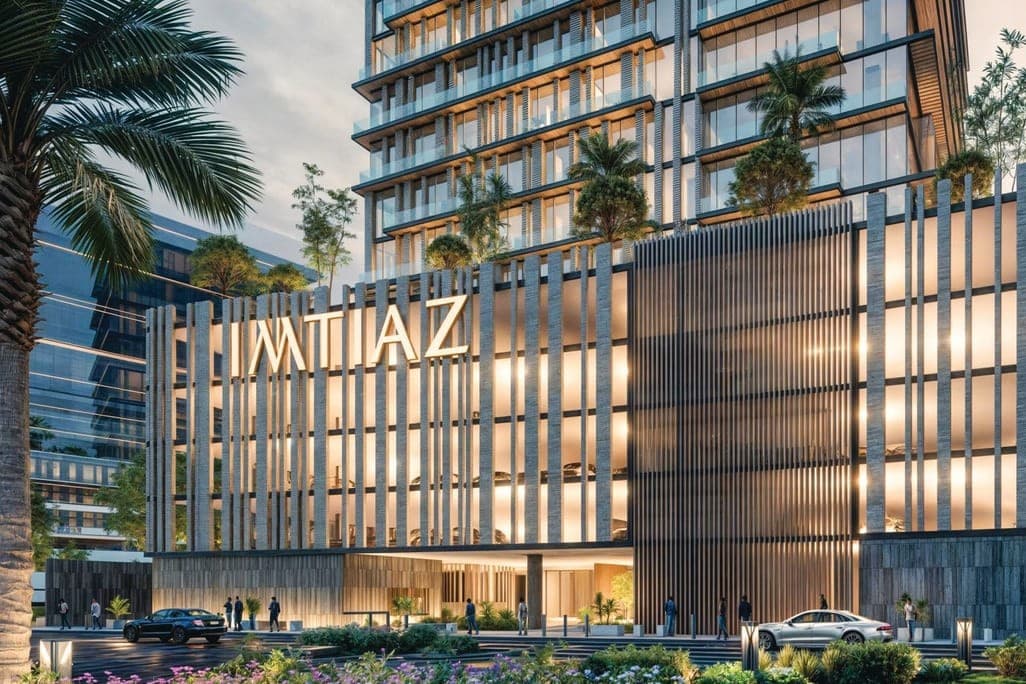 Cove Boulevard architecture
