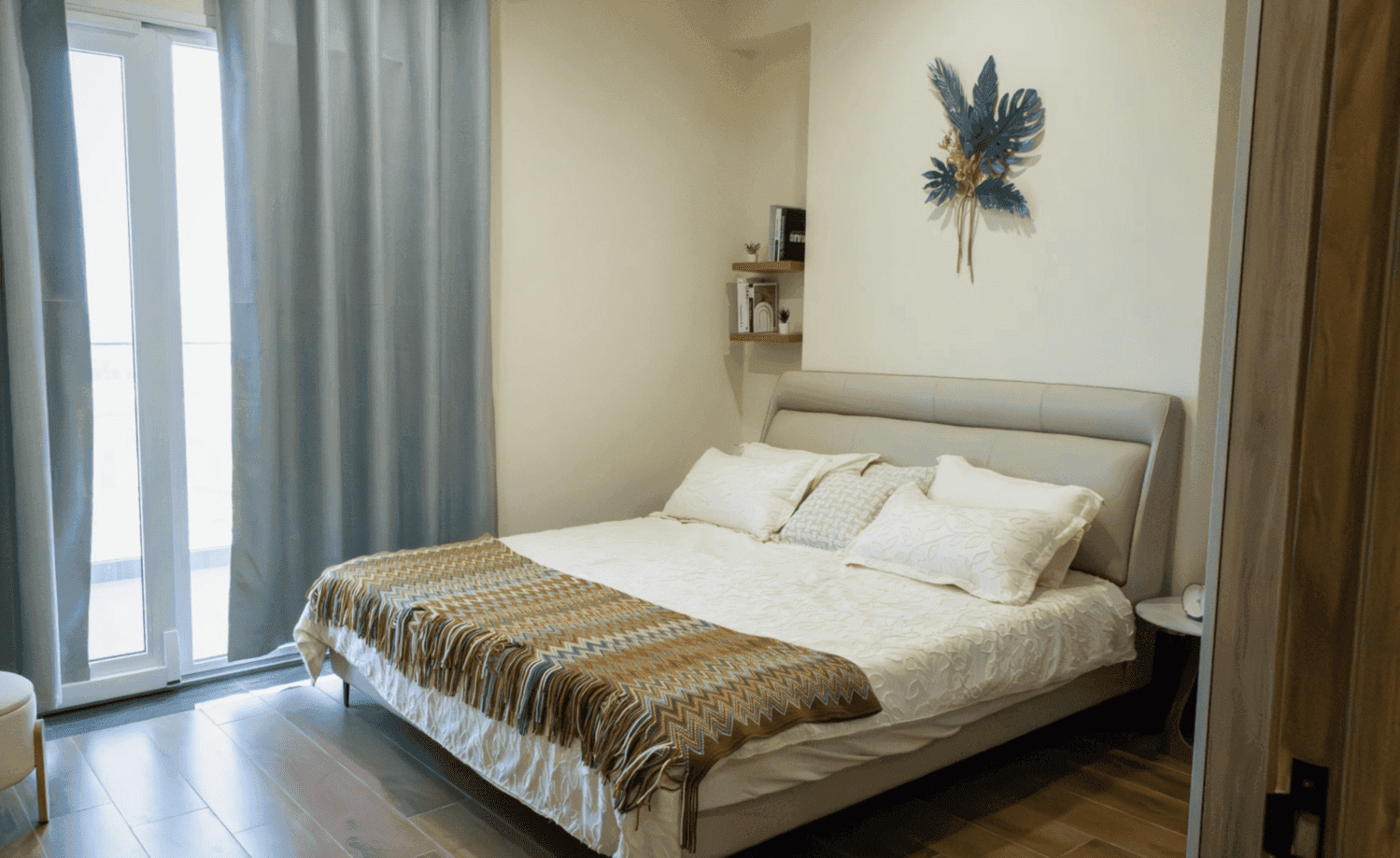 Manam Prime interior