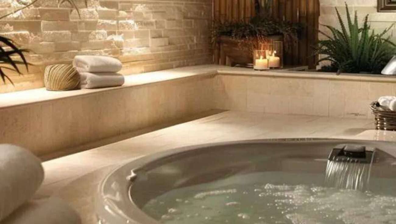 Jacuzzi